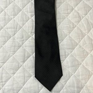 Men’s black tie